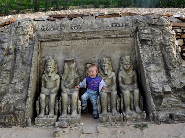 sabat krajno, krajno, park miniatur