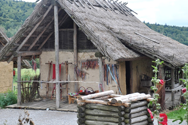 huta szklana, osada średniowieczna, święty krzyż