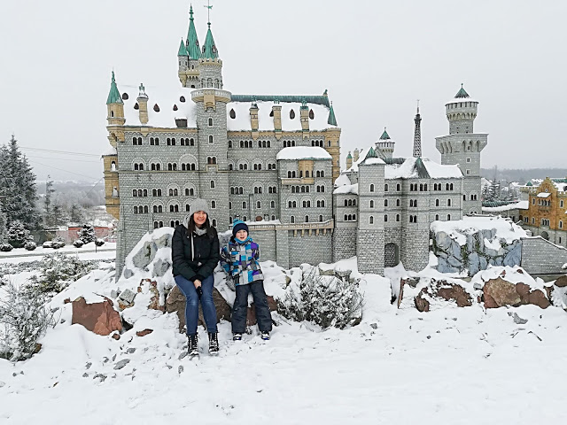 park miniatur, aleja miniatur, krajno, świętokrzyskie