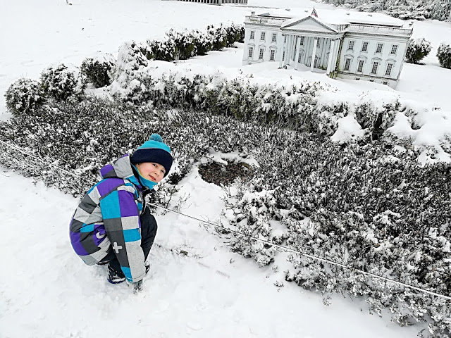 park miniatur, aleja miniatur, krajno, świętokrzyskie