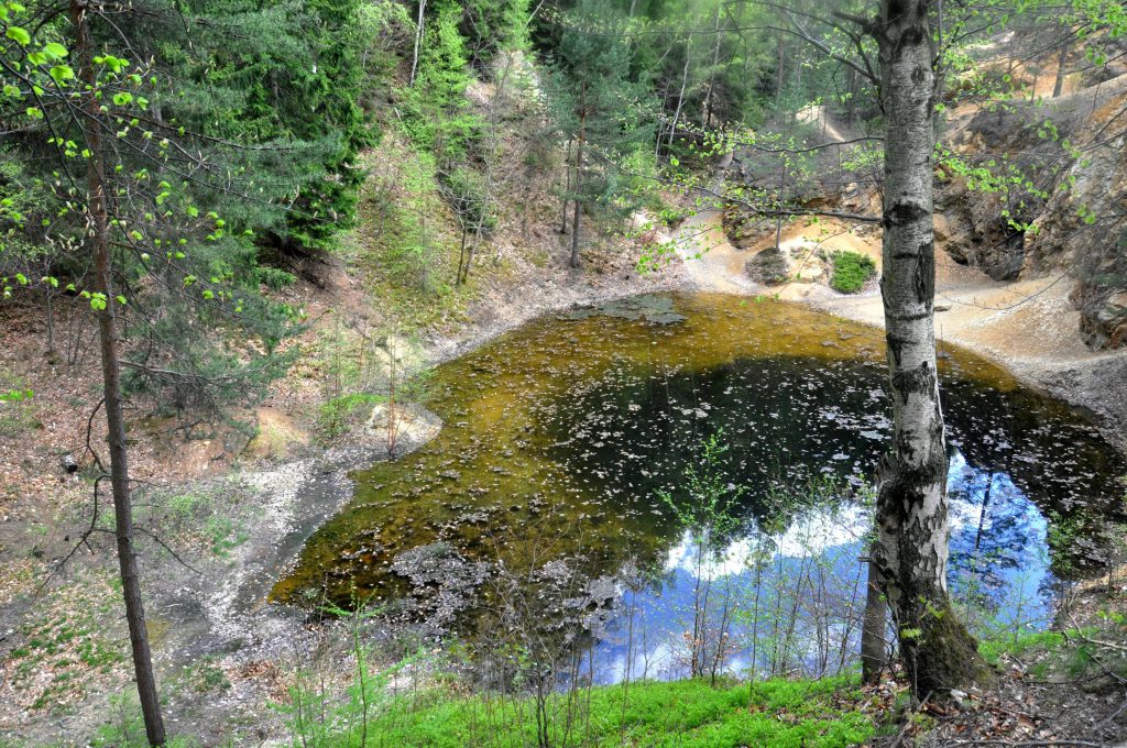 Kolorowe Jeziorka w Rudawach Janowickich